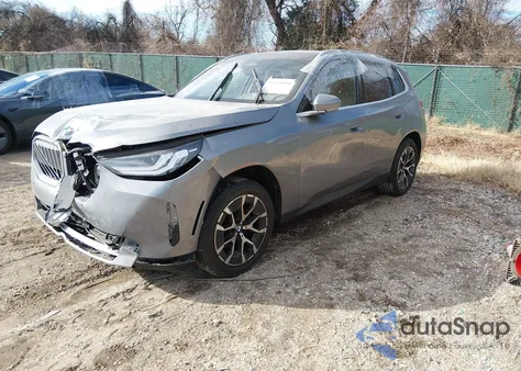 2025 BMW X3 30 xDrive z USA, uszkodzony, nr VIN 5UX53GP01S9033548